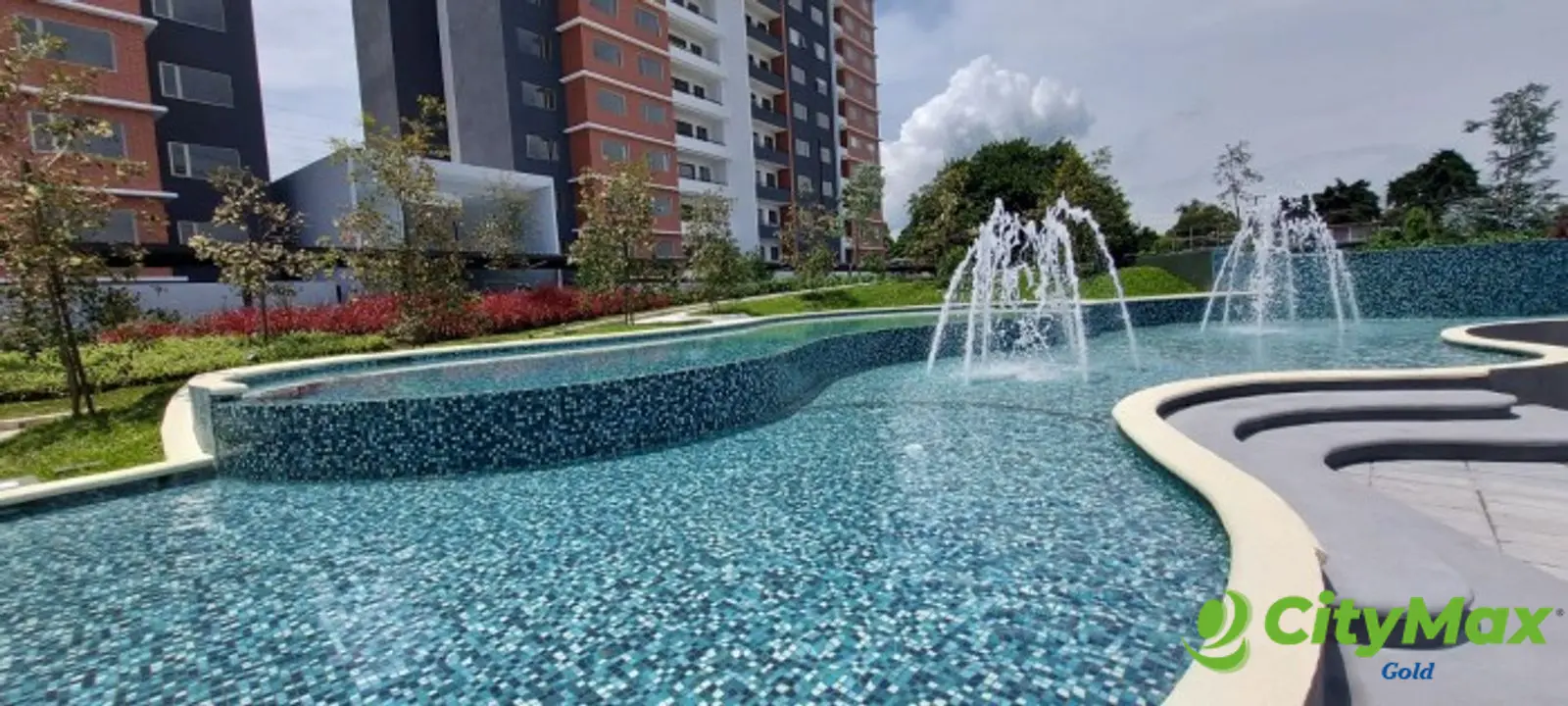 Apartamento con Jardín en venta en  zona 14 Guatemala - foto 2
