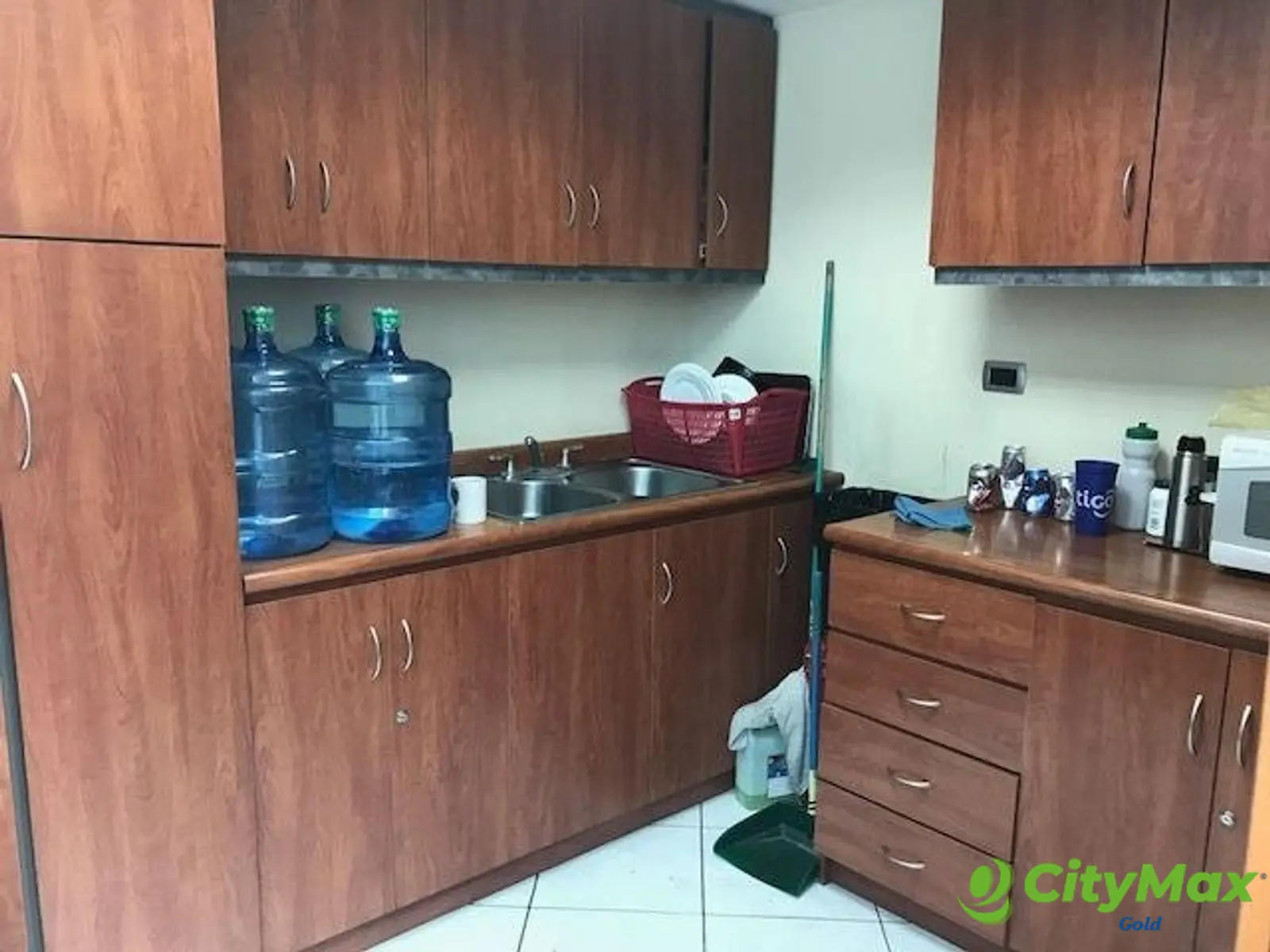 Oficina en venta en Europlaza zona 14 Guatemala - foto 13