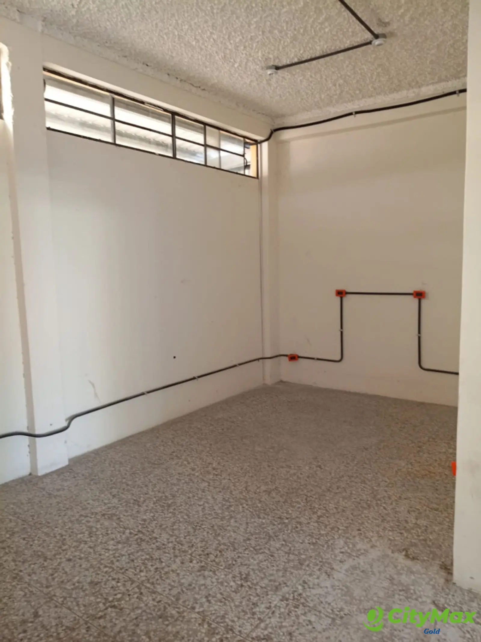Propiedad comercial en Alquiler, Zona 9 Guatemala. - foto 16