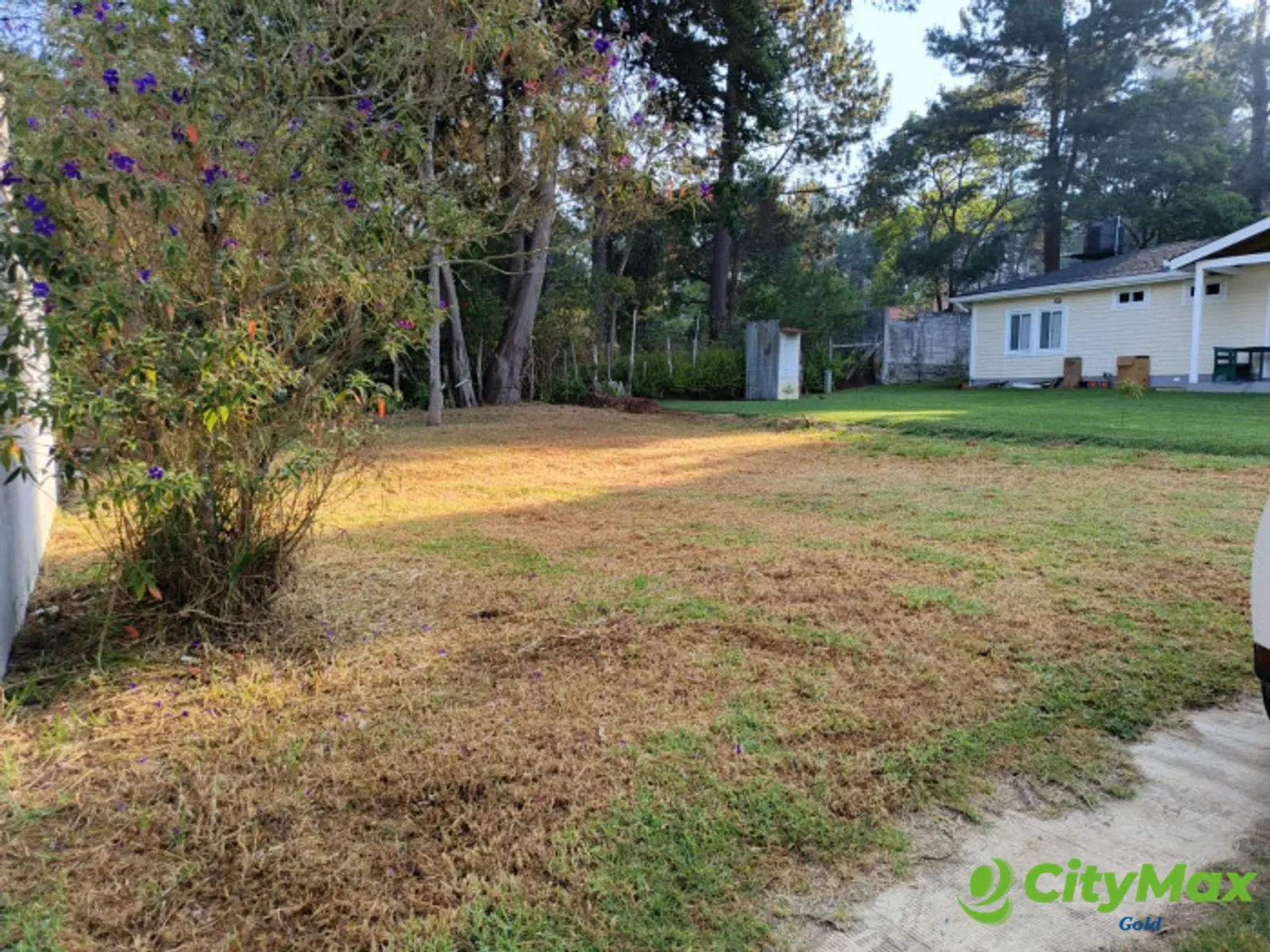 Terreno en venta en Jardines de Santiago Sacatepéquez - foto 3