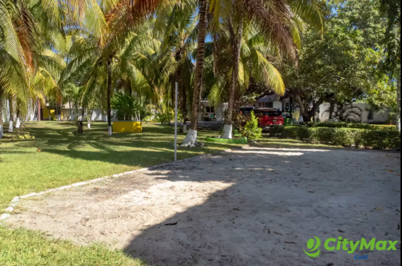Casa en venta Monterrico - foto 2