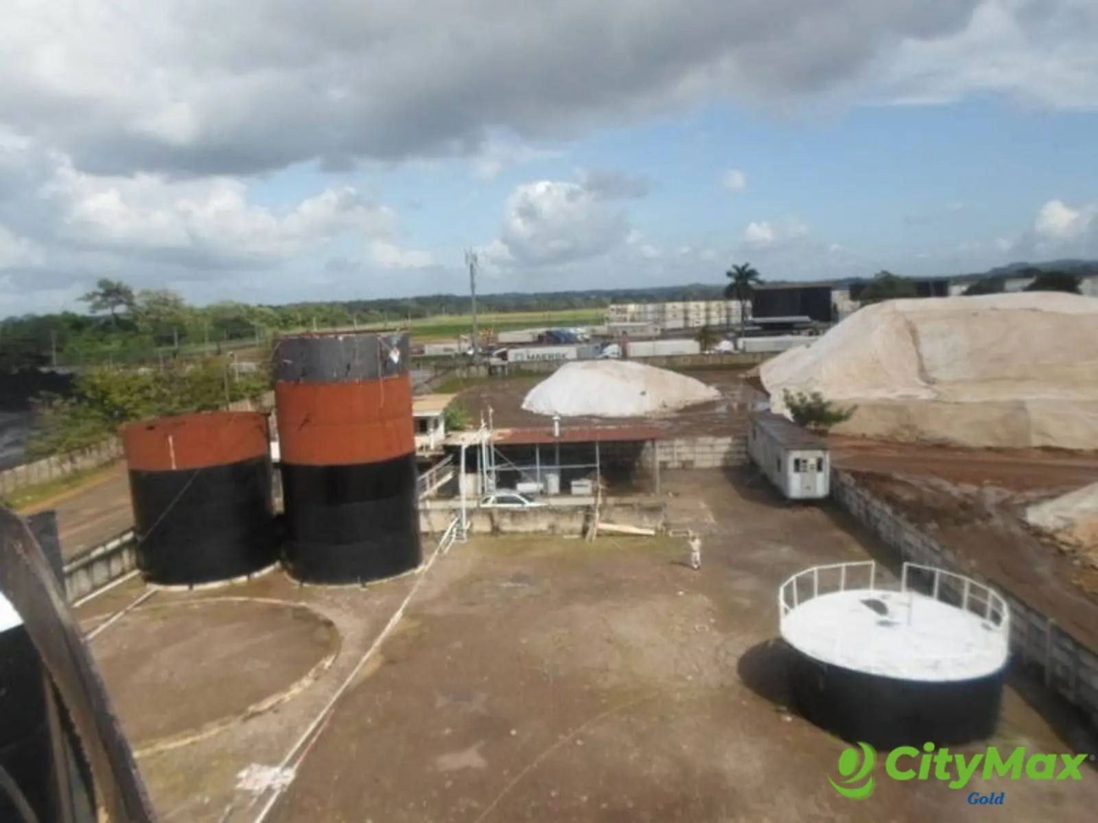 Tanques en RENTA en Santo Tomás de Castilla Guatemala - foto 2