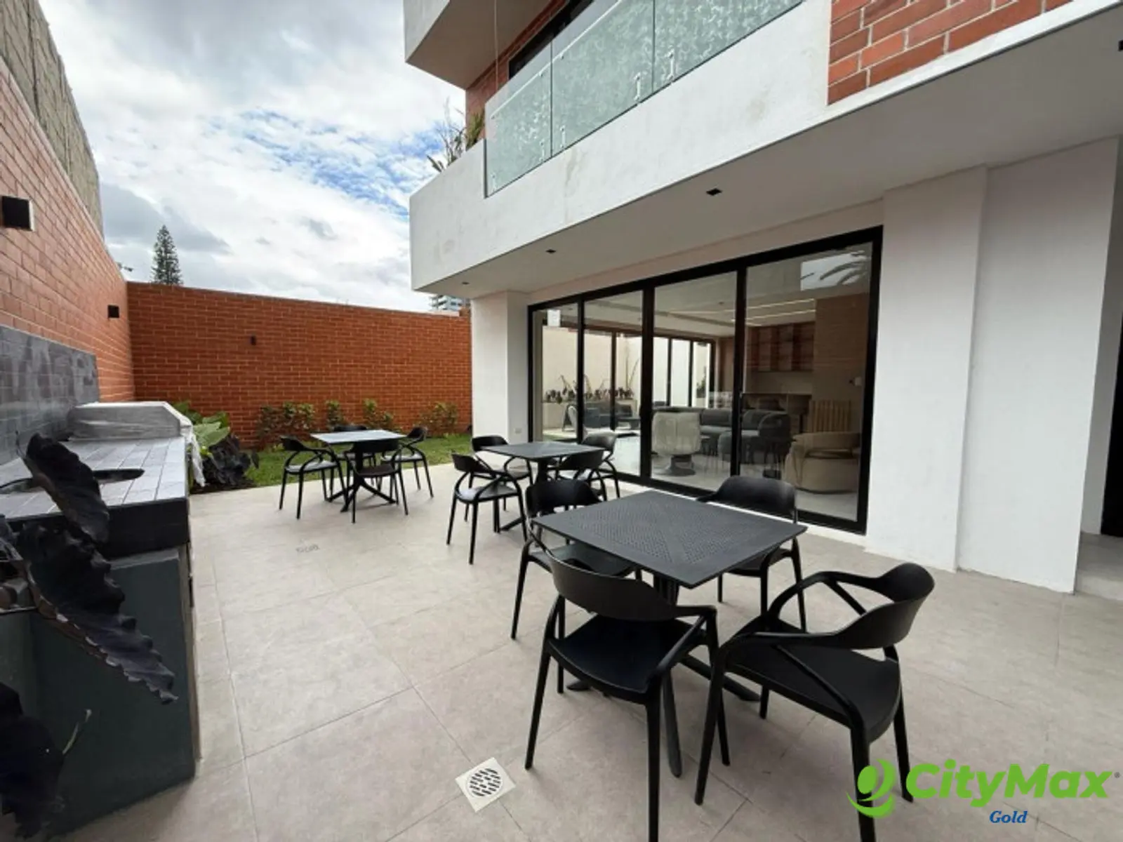 Apartamento Amueblado en Venta en Zona 15 Vista Hermosa - foto 15