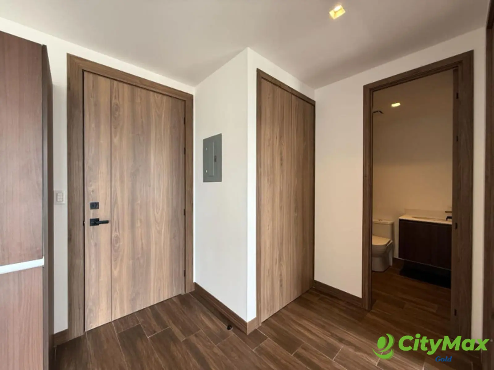 Apartamento Amueblado en Venta en Zona 15 Vista Hermosa - foto 3