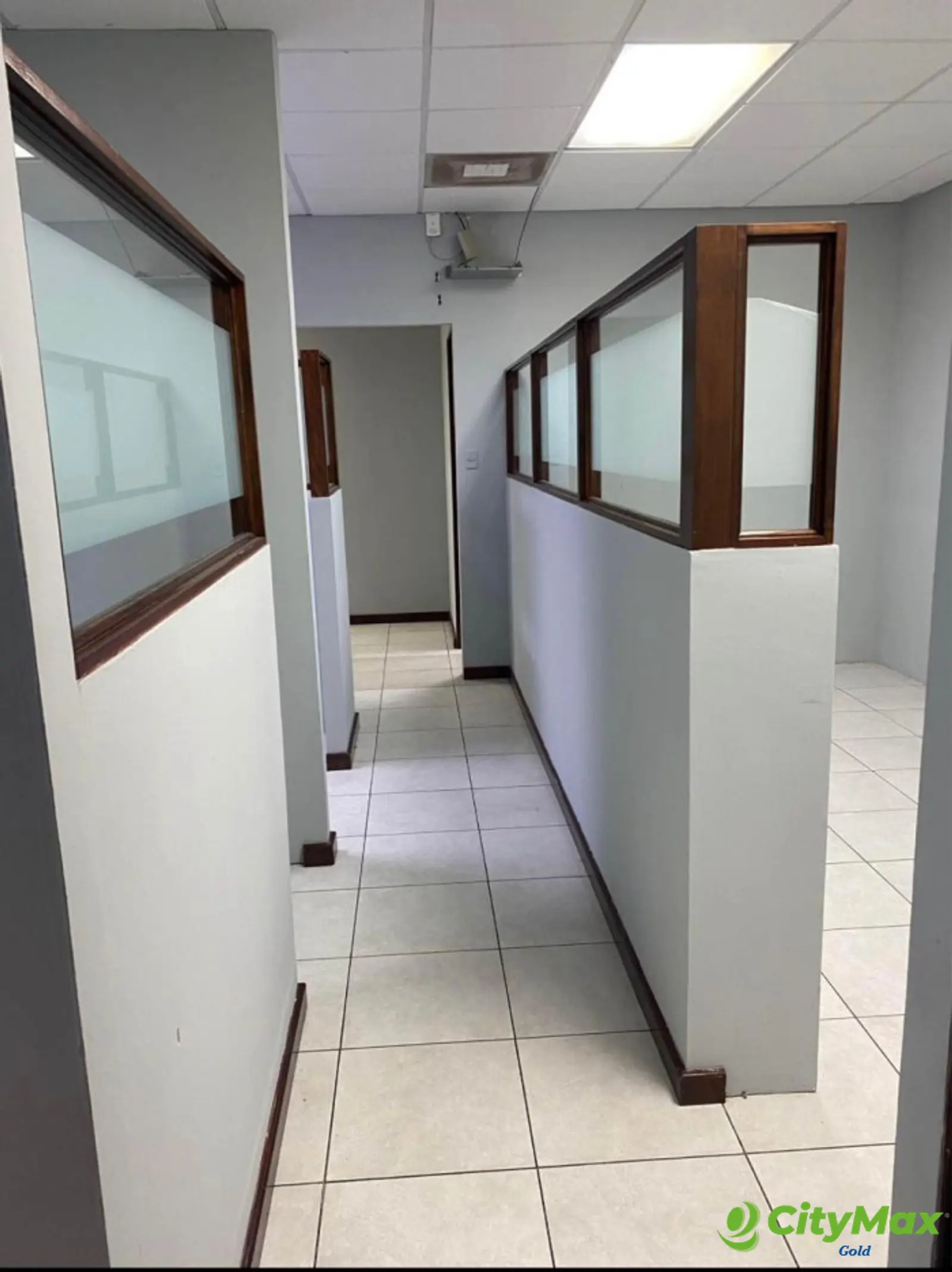 Oficina en venta en Zona Pradera - foto 2