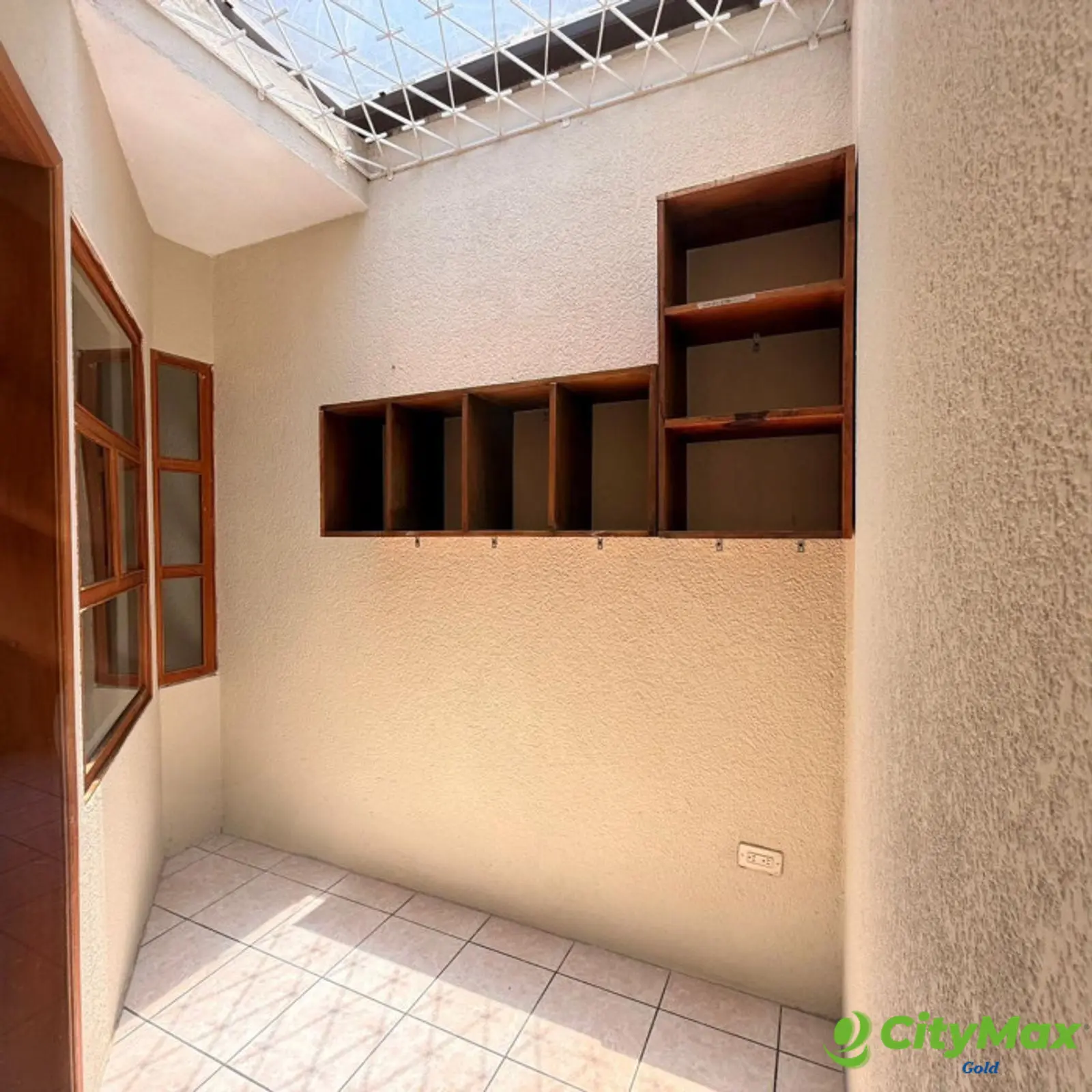 Casa en renta en Pinares de San Cristobal - foto 6