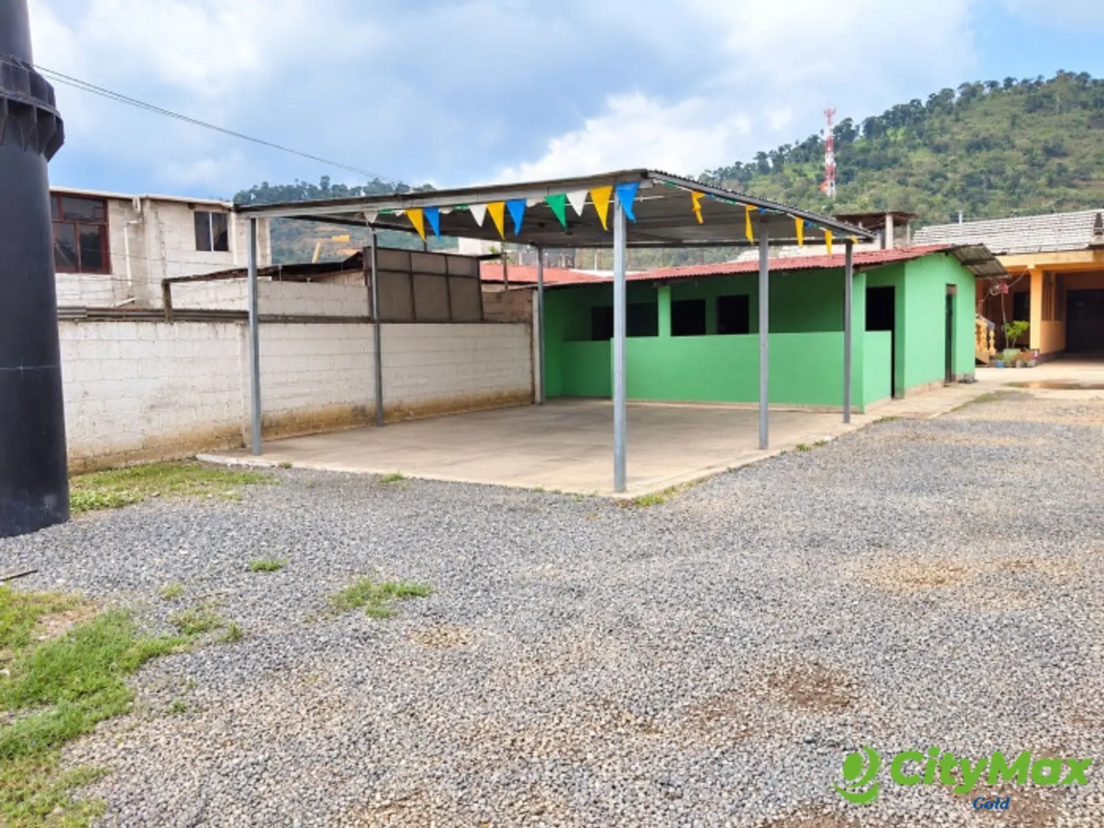 Casa en Renta en amplio terreno en El Tejar - foto 2