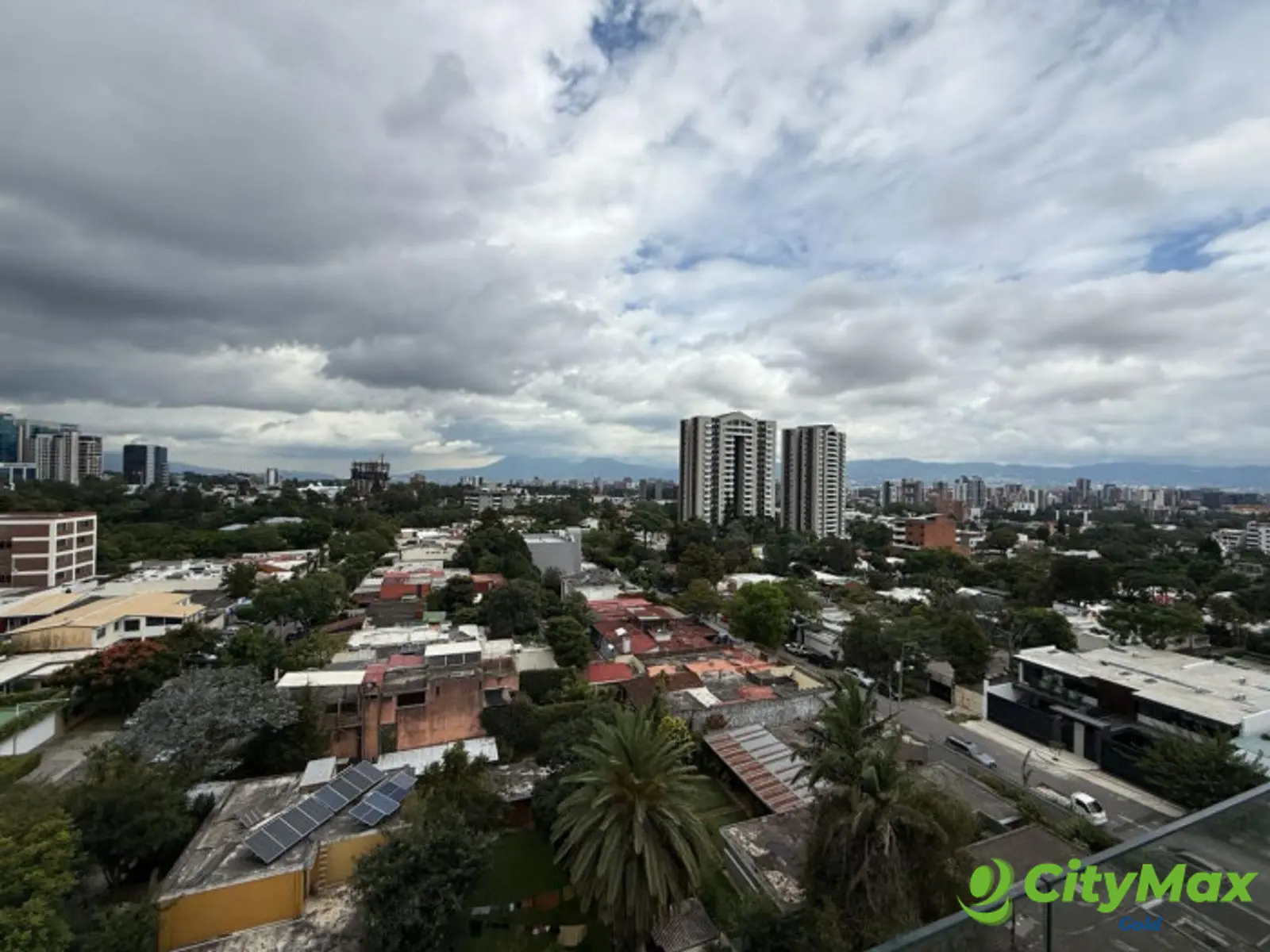 Apartamento Amueblado en Venta en Zona 15 Vista Hermosa - foto 13