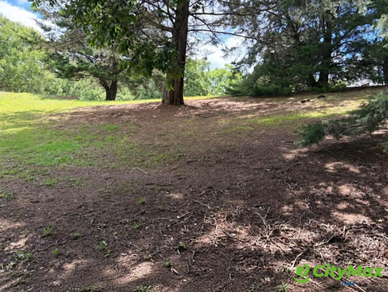 Terreno en venta en Hacienda Nueva Country Club - foto 2
