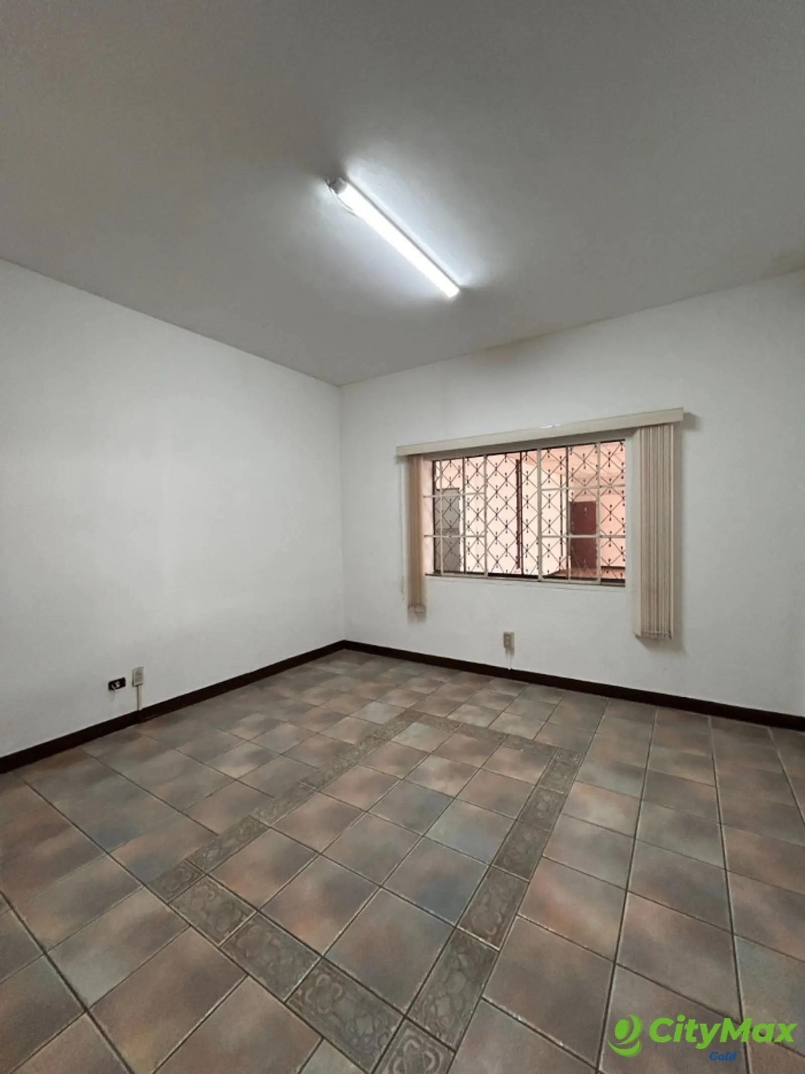 Casa para Oficinas en Alquiler en Zona 10 Guatemala - foto 5