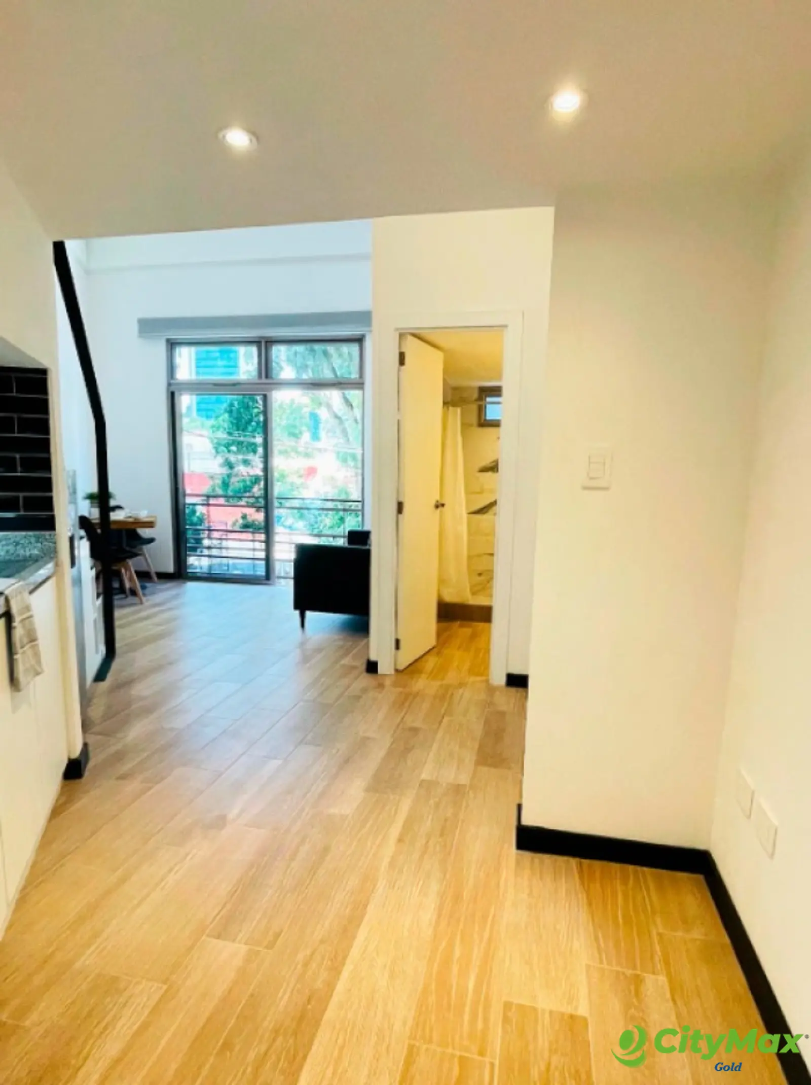 Apartamento amueblado en renta tipo loft en zona 10 - foto 9