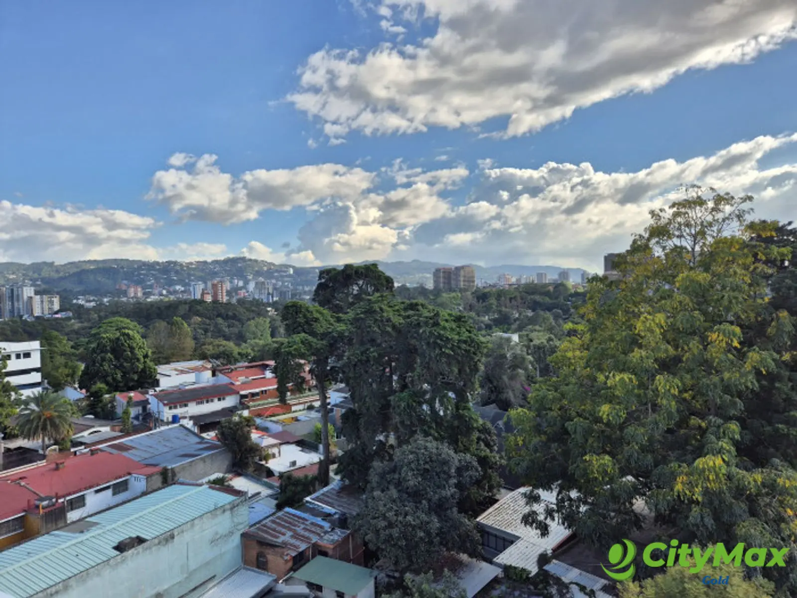 Apartamento en alquiler o venta en zona 10 - foto 13