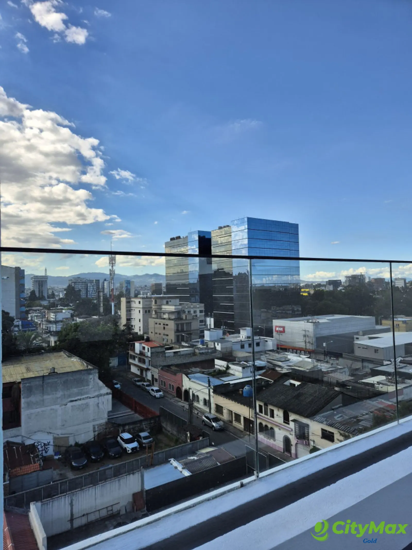 Apartamento en alquiler o venta en zona 10 - foto 10