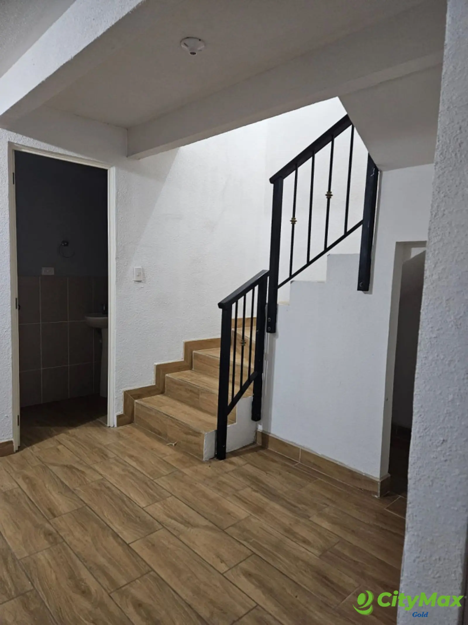 Casa en venta en Altos de San Nicolás, San José Pinula - foto 2