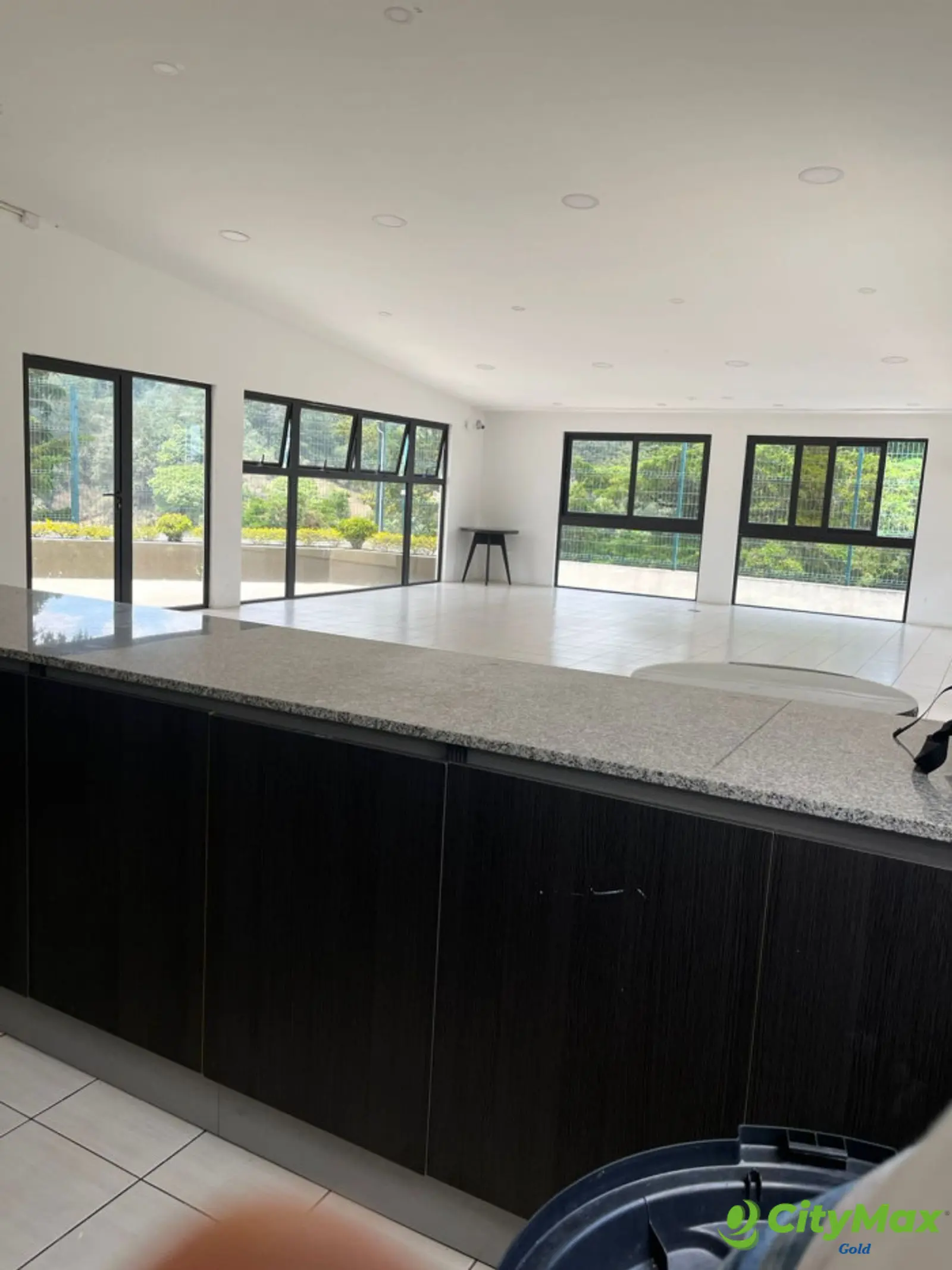 TOWNHOUSE EN VENTA/RENTA CONDOMINIO DE FRAIJANES - foto 14