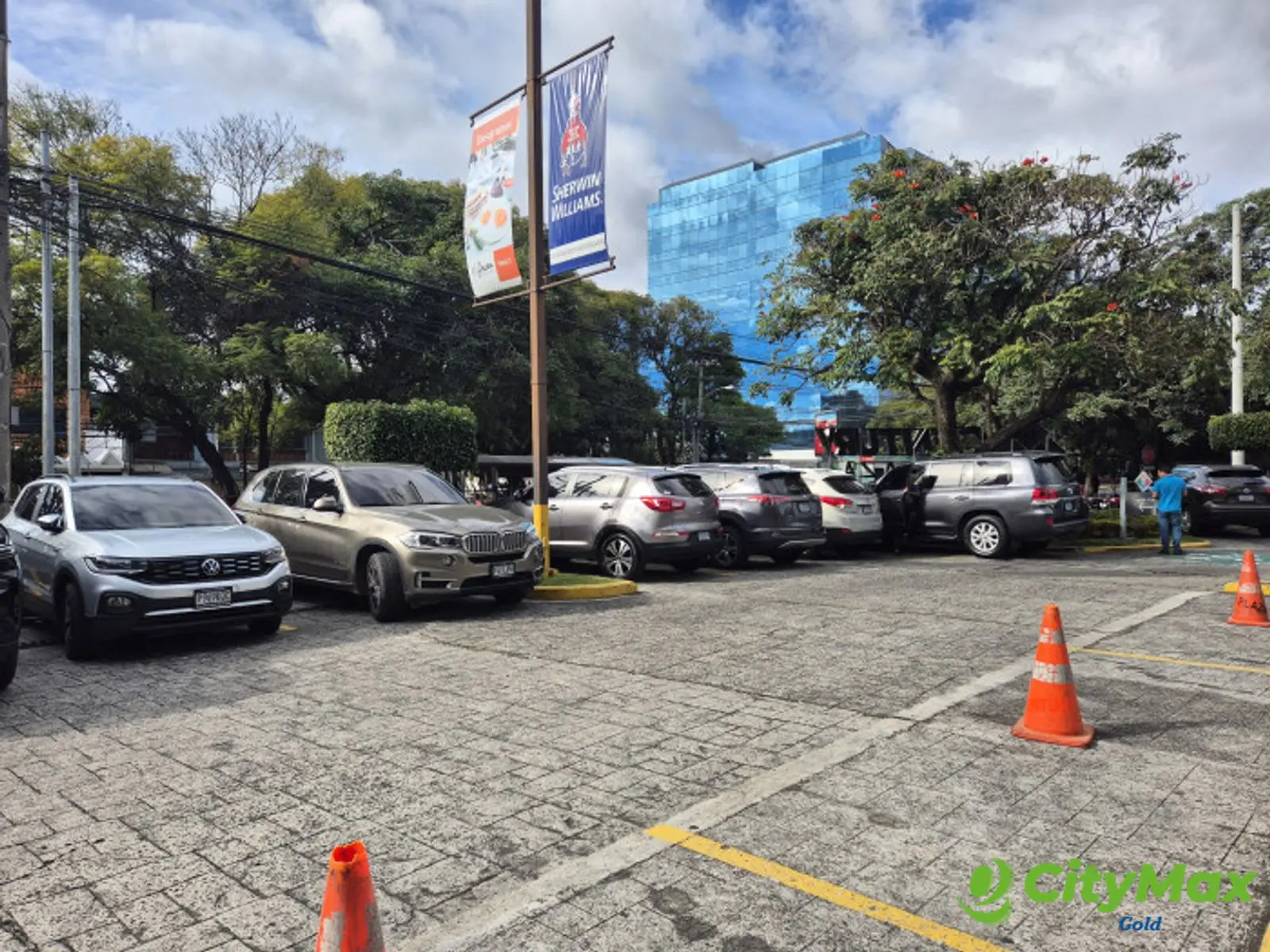 Clinicas en Alquiler en Plaza Comercial de zona 13 - foto 8