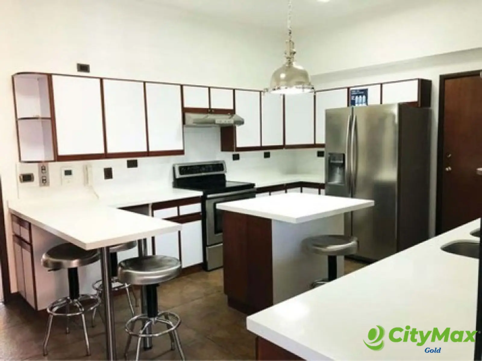 Apartamento amueblado de lujo en alquiler zona 14 - foto 11