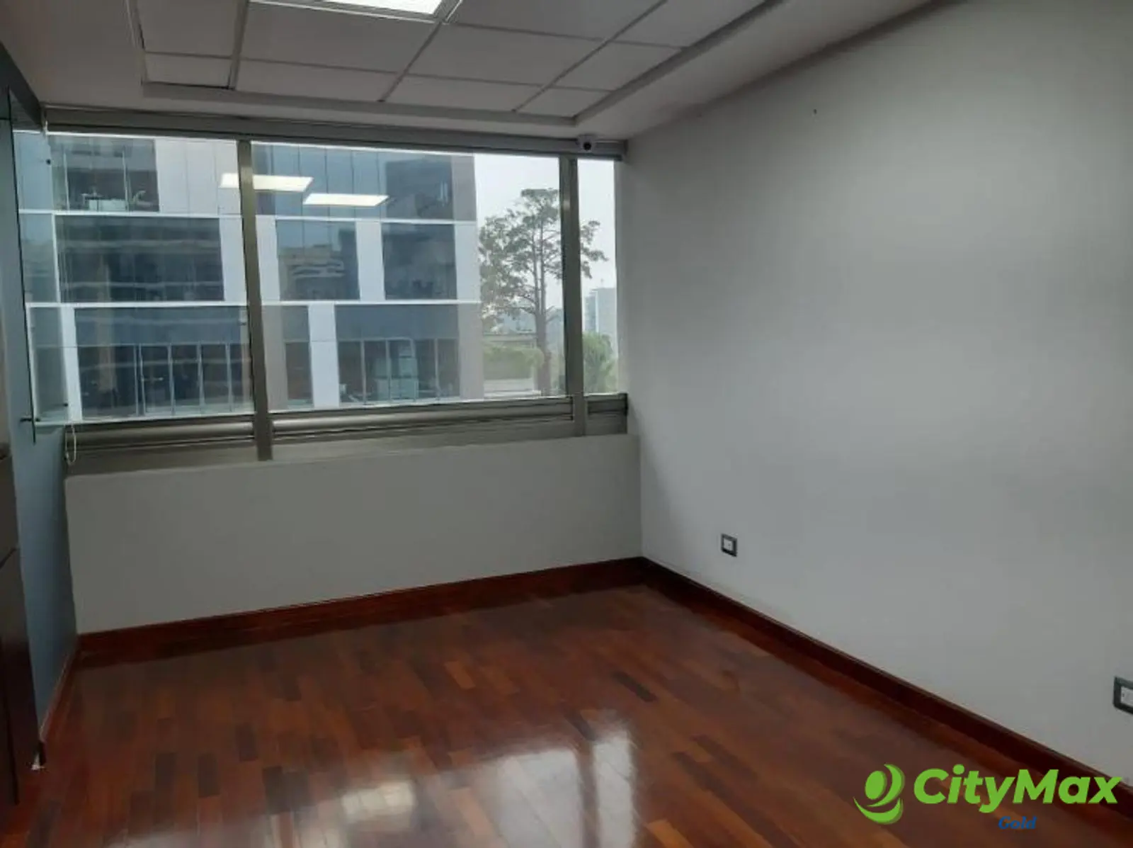 Oficina en renta en Edificio de zona 10 Guatemala - foto 14