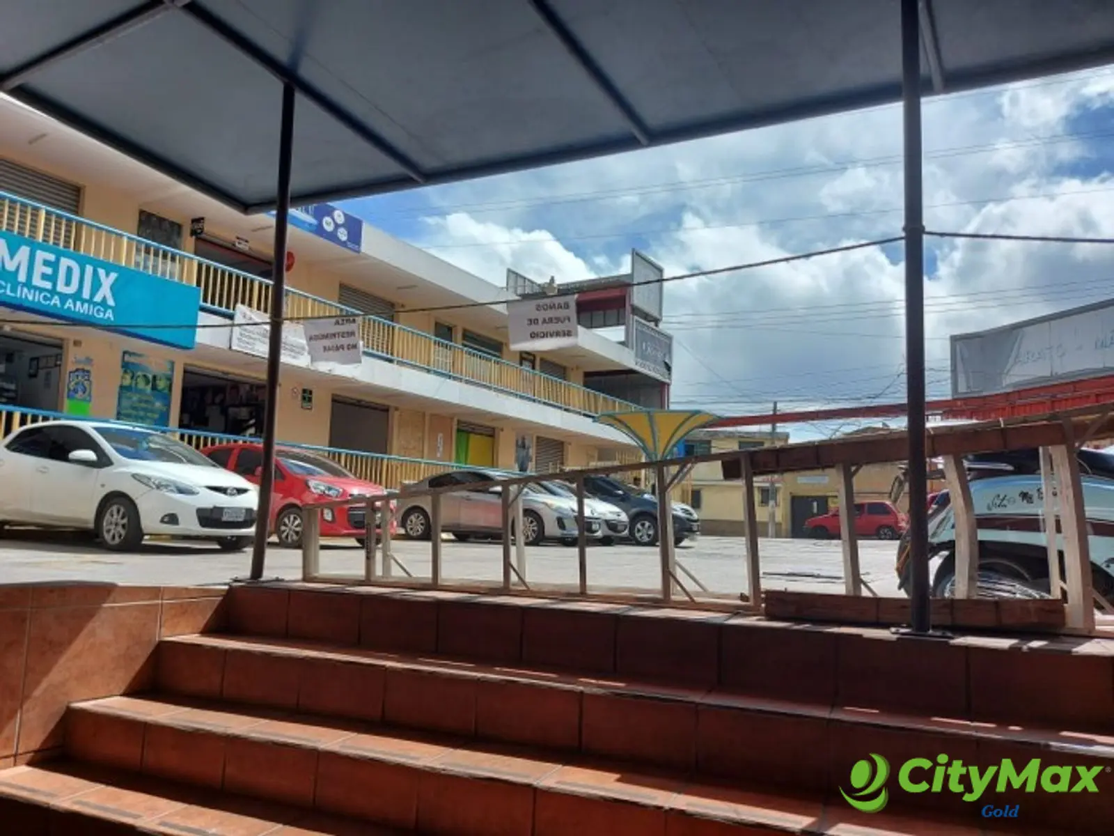 CENTRO COMERCIAL en Venta  en zona 18  - foto 16