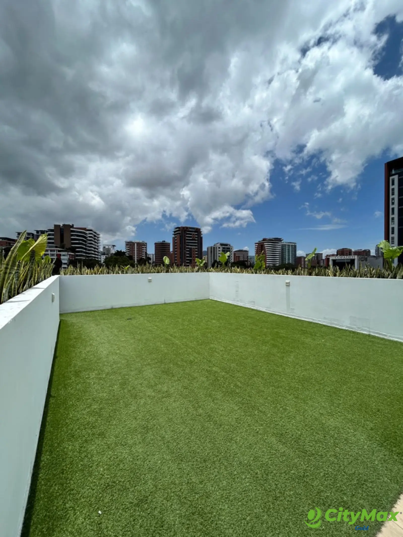 Apartamento en Venta con jardín en zona 13 - foto 9