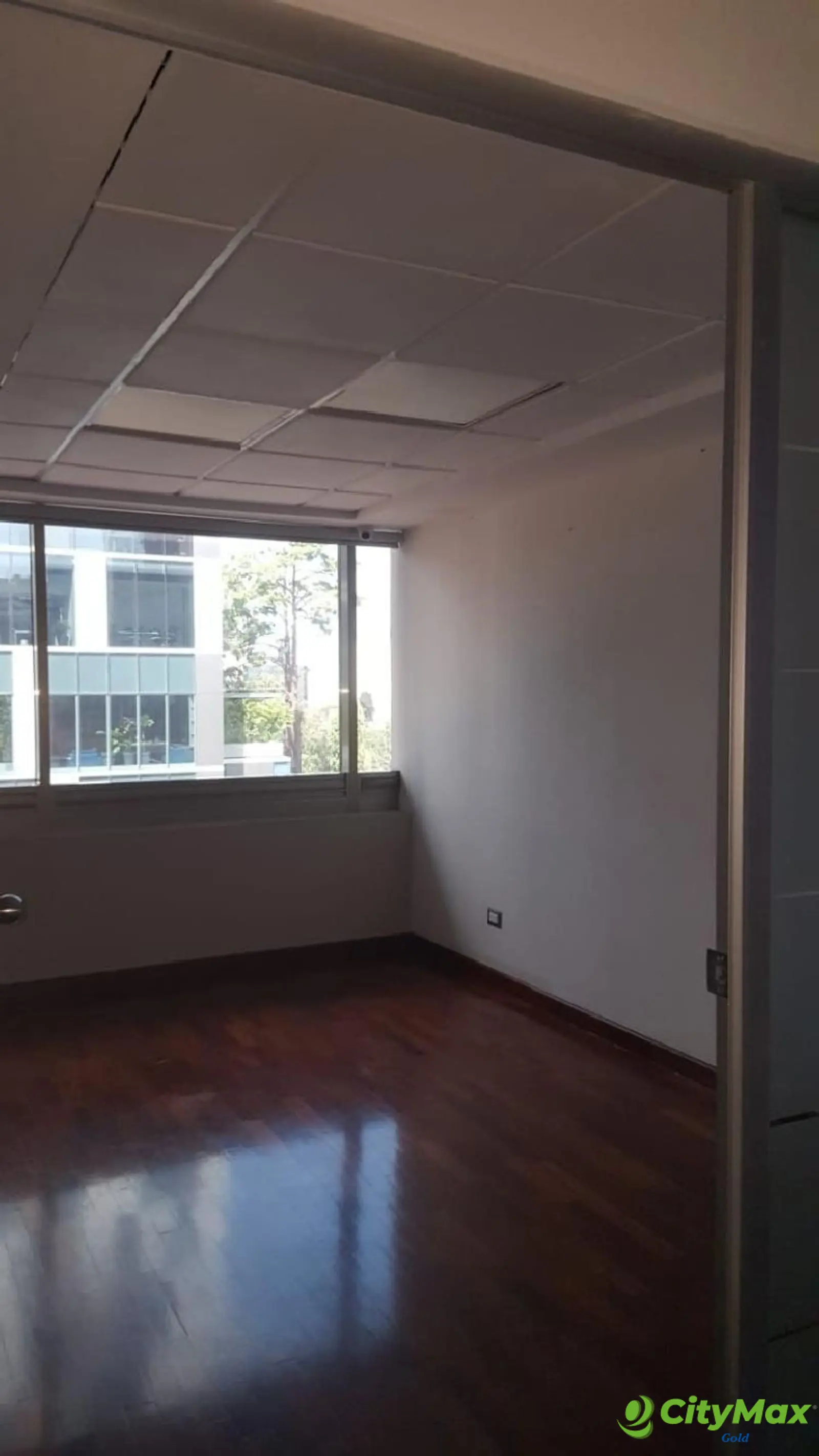 Oficina en renta en Edificio de zona 10 Guatemala - foto 13