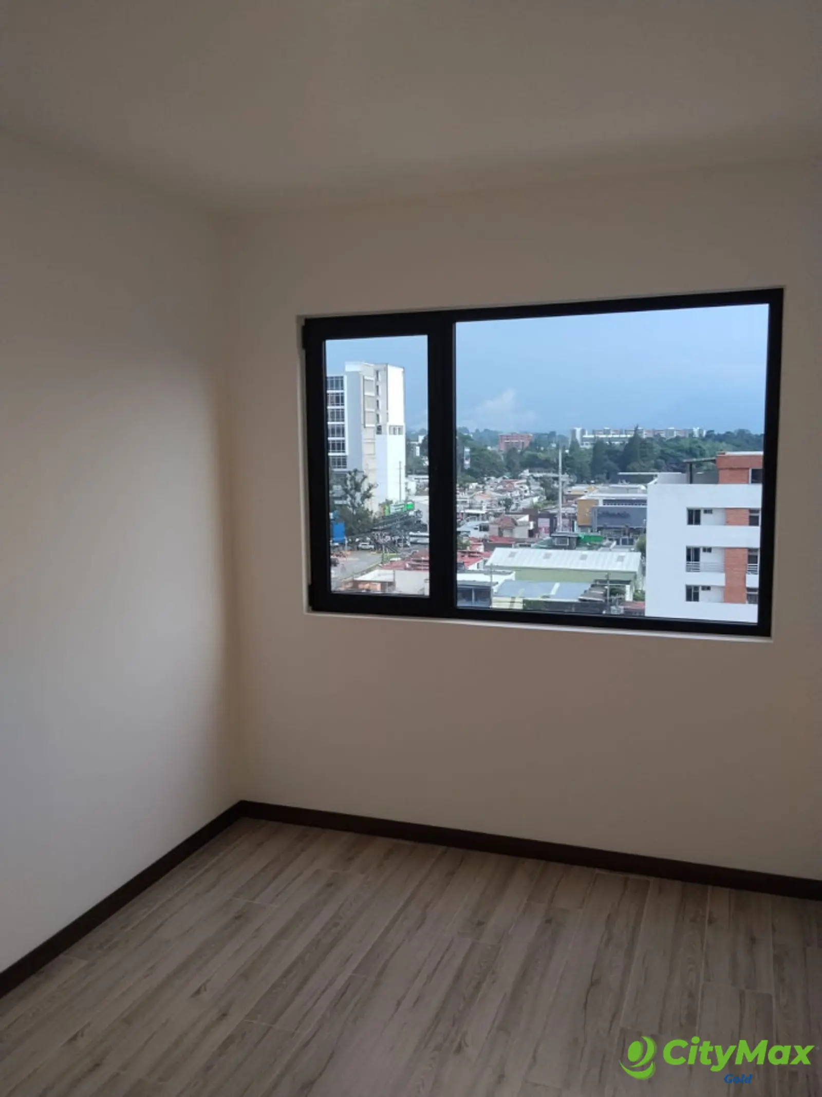 Apartamento moderno en renta en zona 10 - foto 2