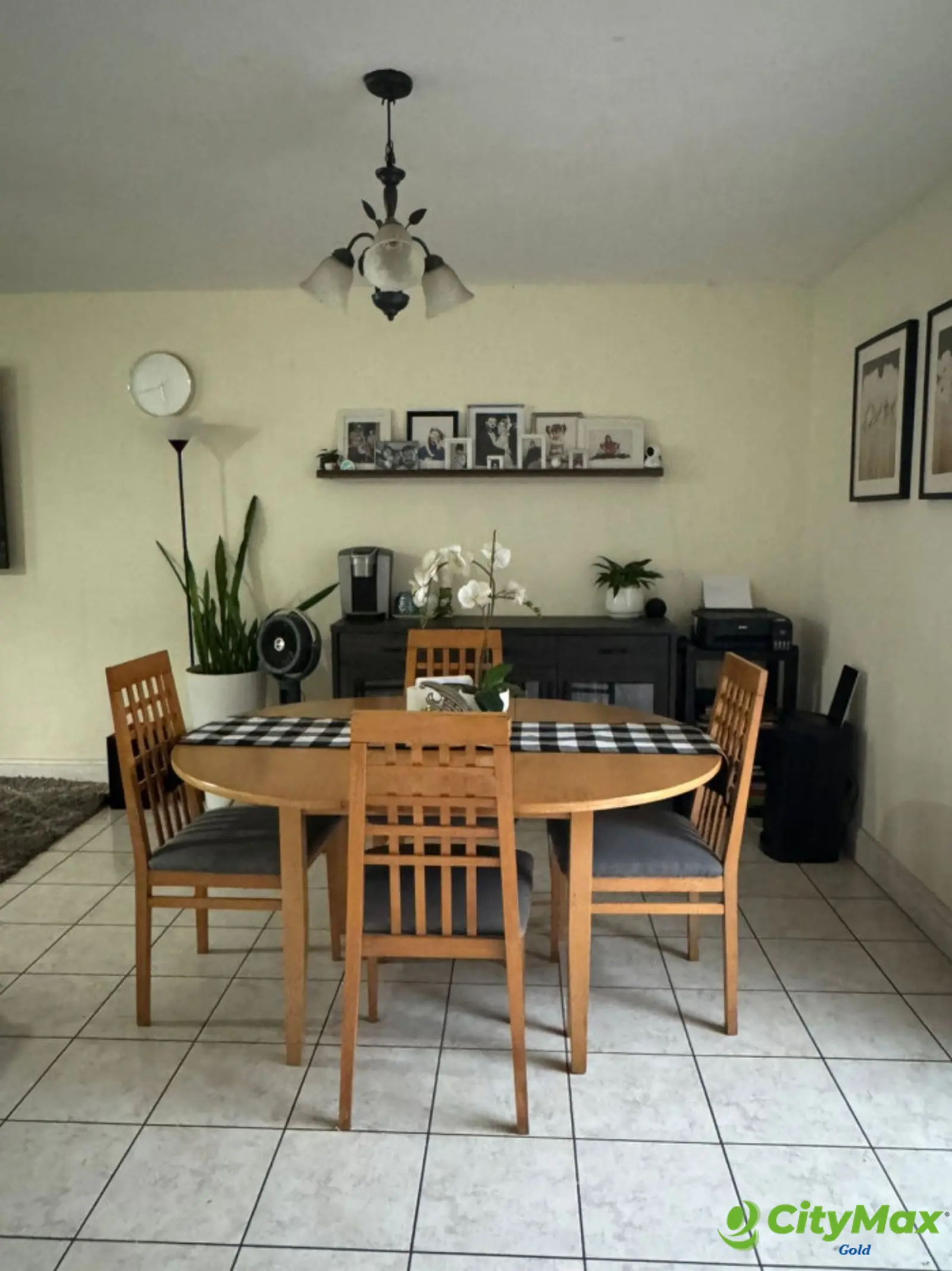 Casa en venta en Condado Catalina zona 6 de Villa Nueva - foto 4