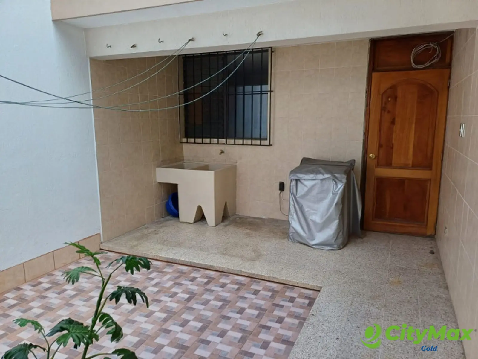 Townhouse con jardín en renta en Vista Hermosa Zona 15 - foto 13