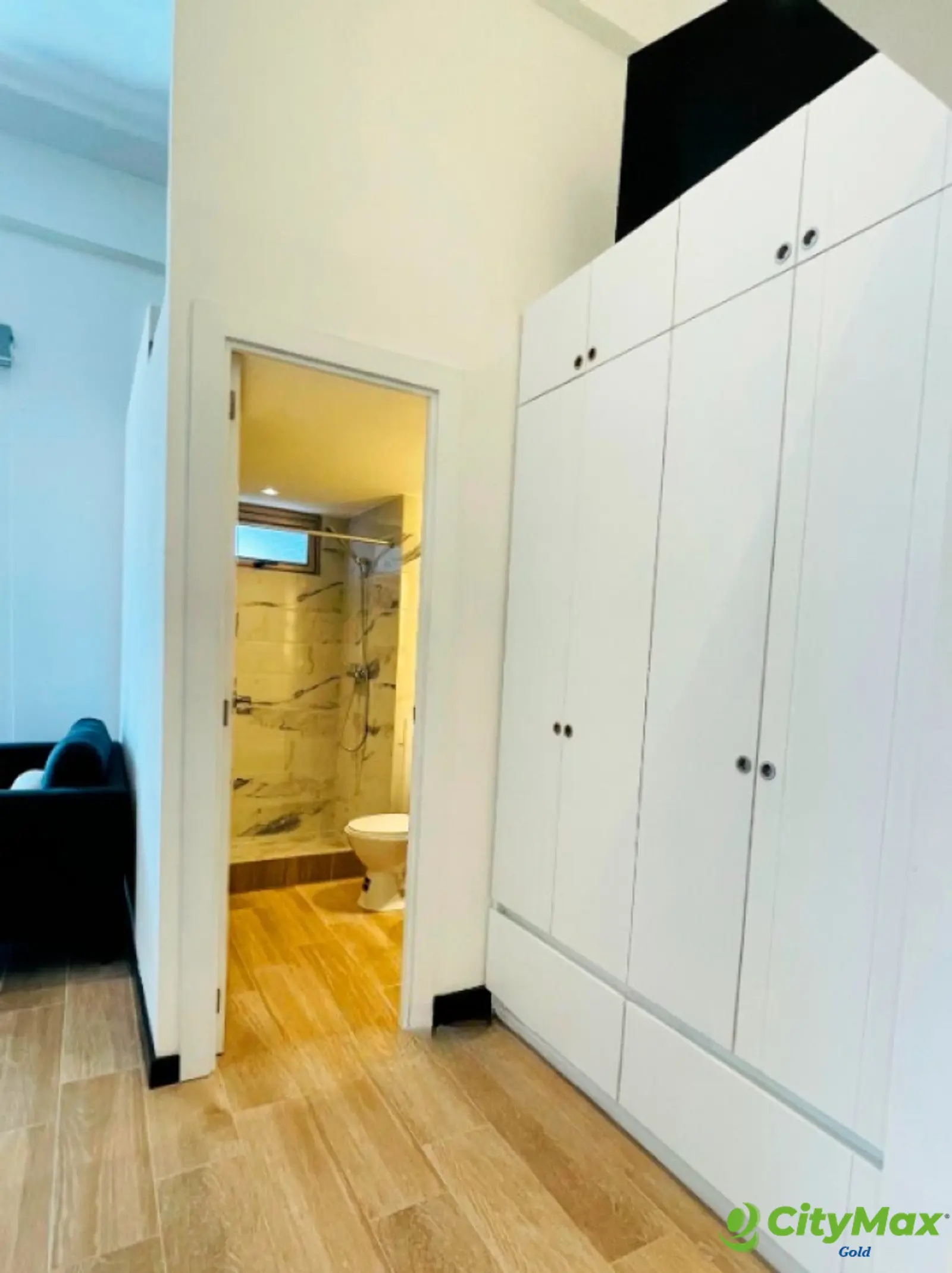Apartamento amueblado en renta tipo loft en zona 10 - foto 3