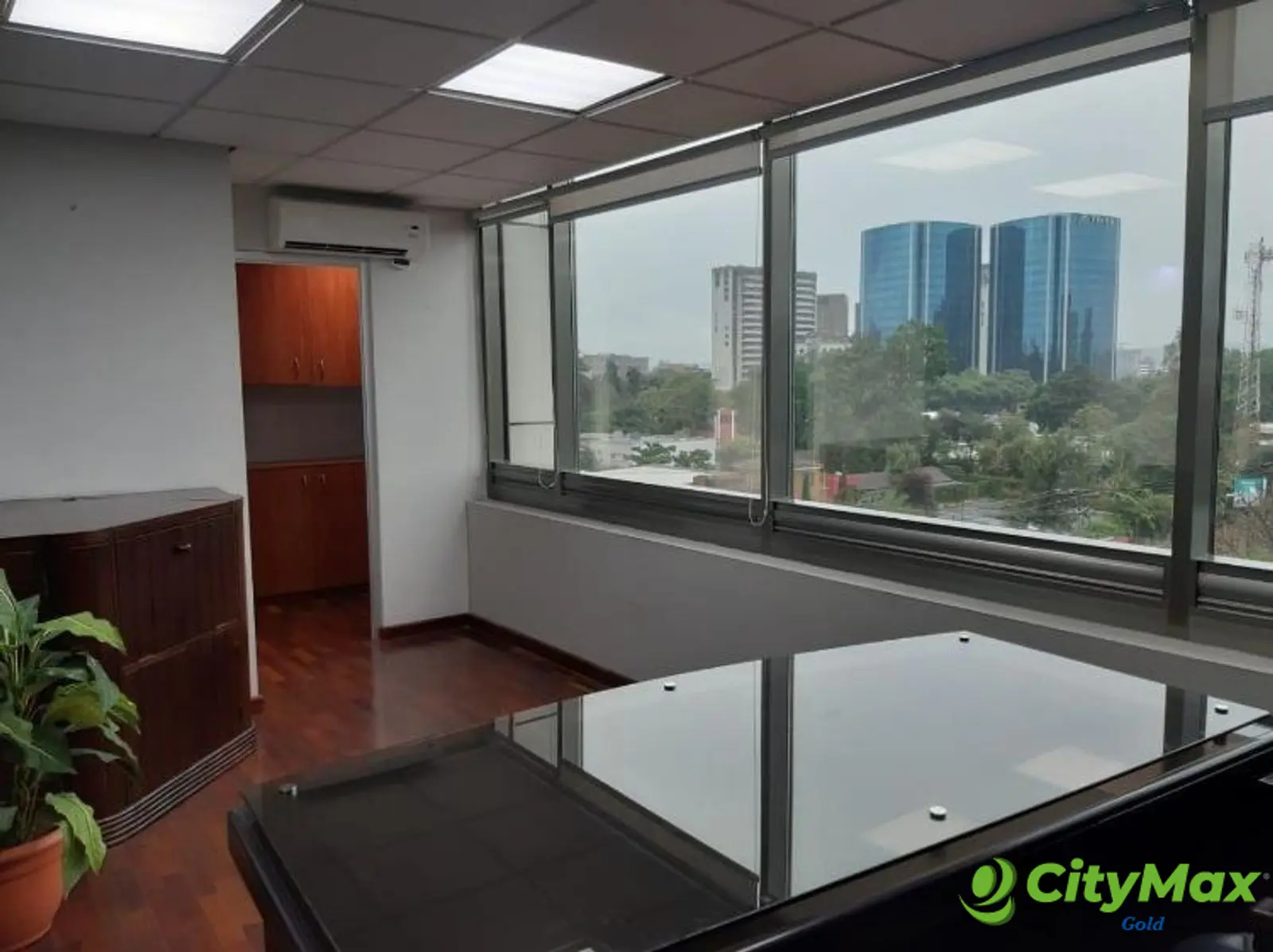 Oficina en renta en Edificio de zona 10 Guatemala - foto 16