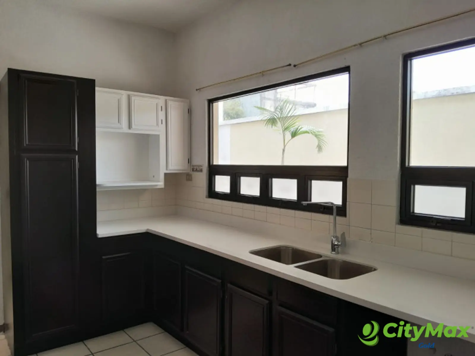 Casa en Renta en Aurora 2 zona 13. - cocina