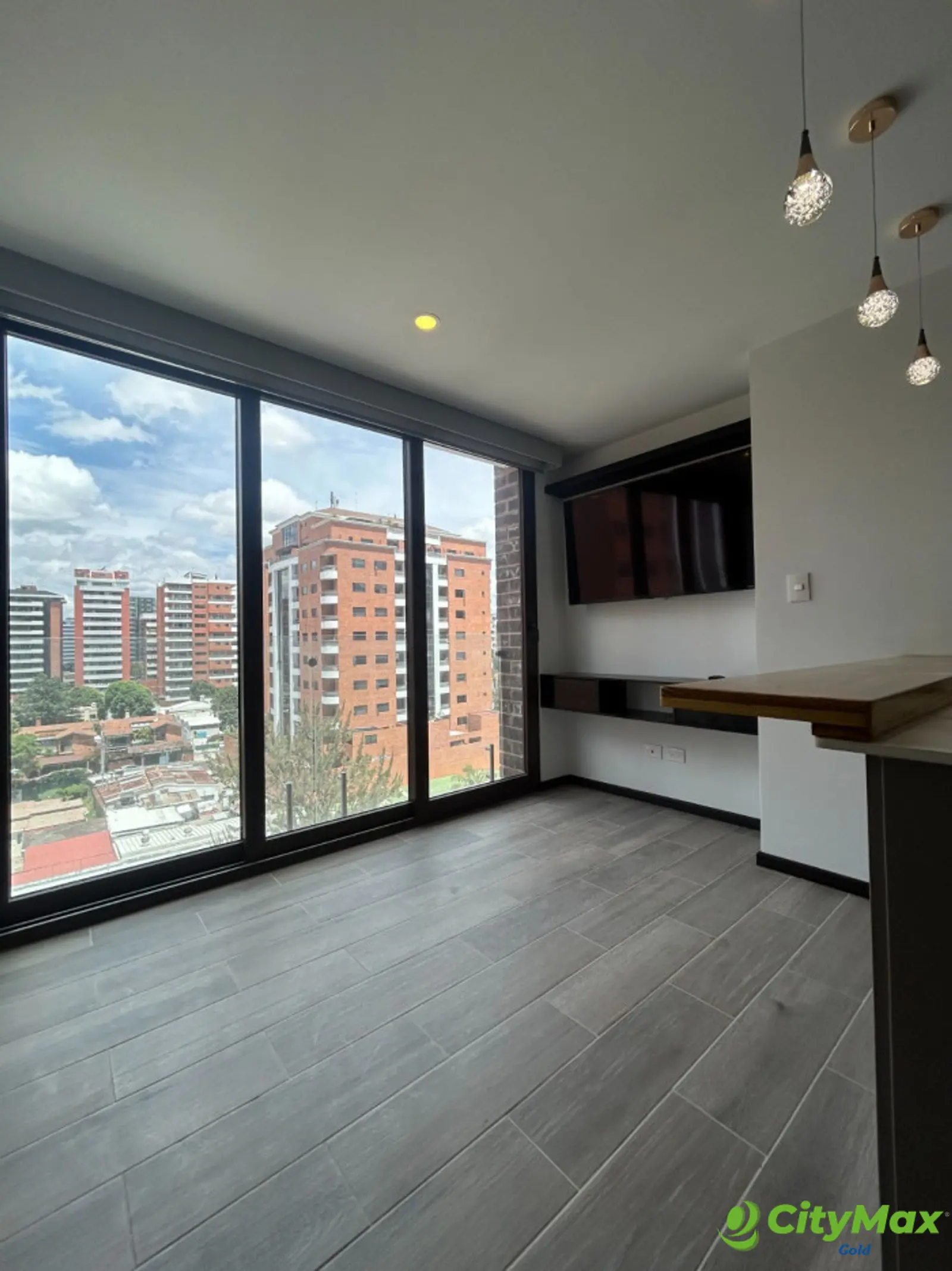 Apartamento amueblado en renta zona 10 - foto 5