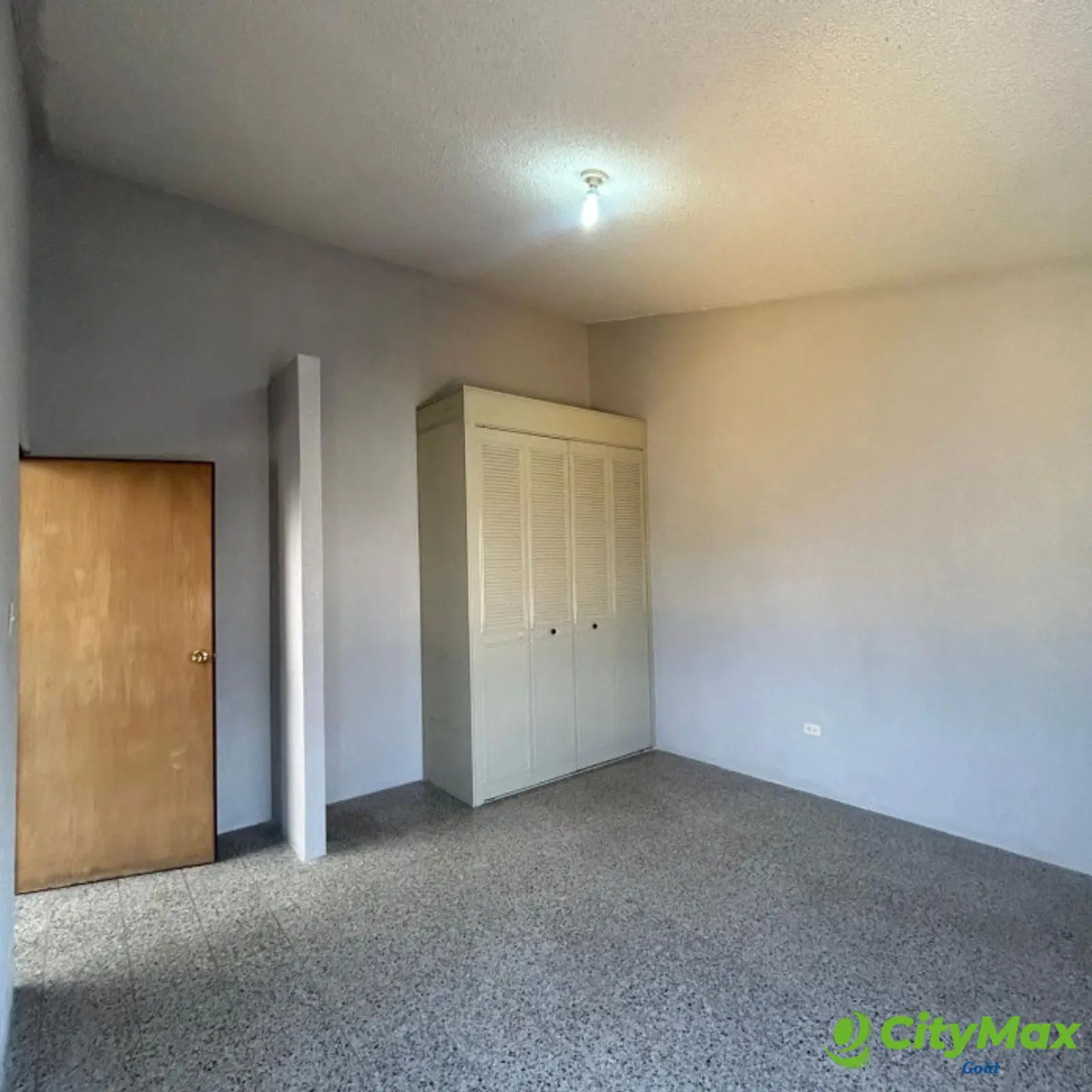 Casa en Venta en Pinares de San Cristobal Mixco  - foto 4