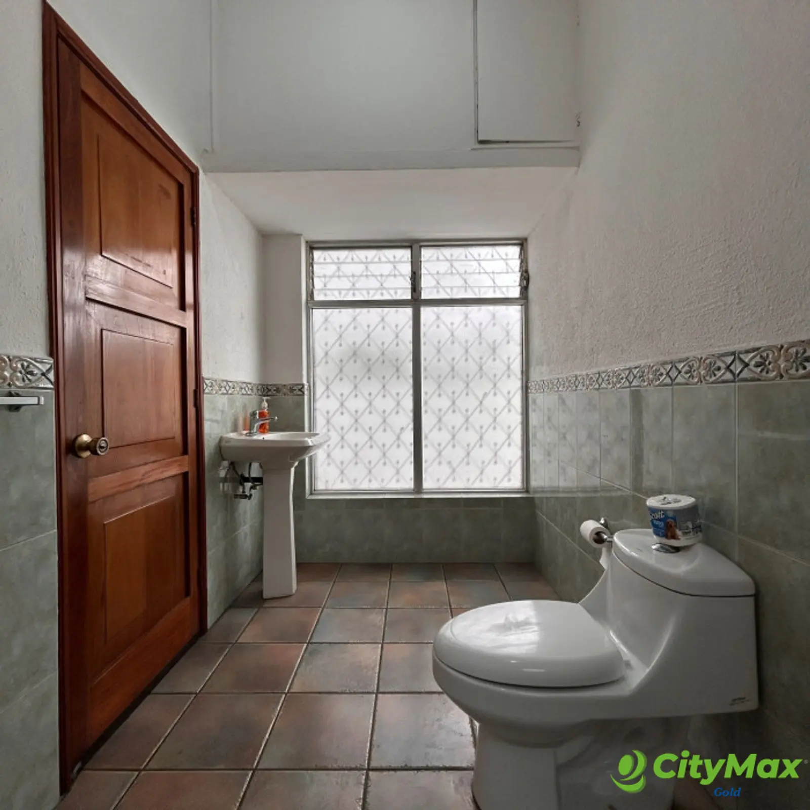 Casa para Oficinas en Alquiler en Zona 10 Guatemala - foto 11
