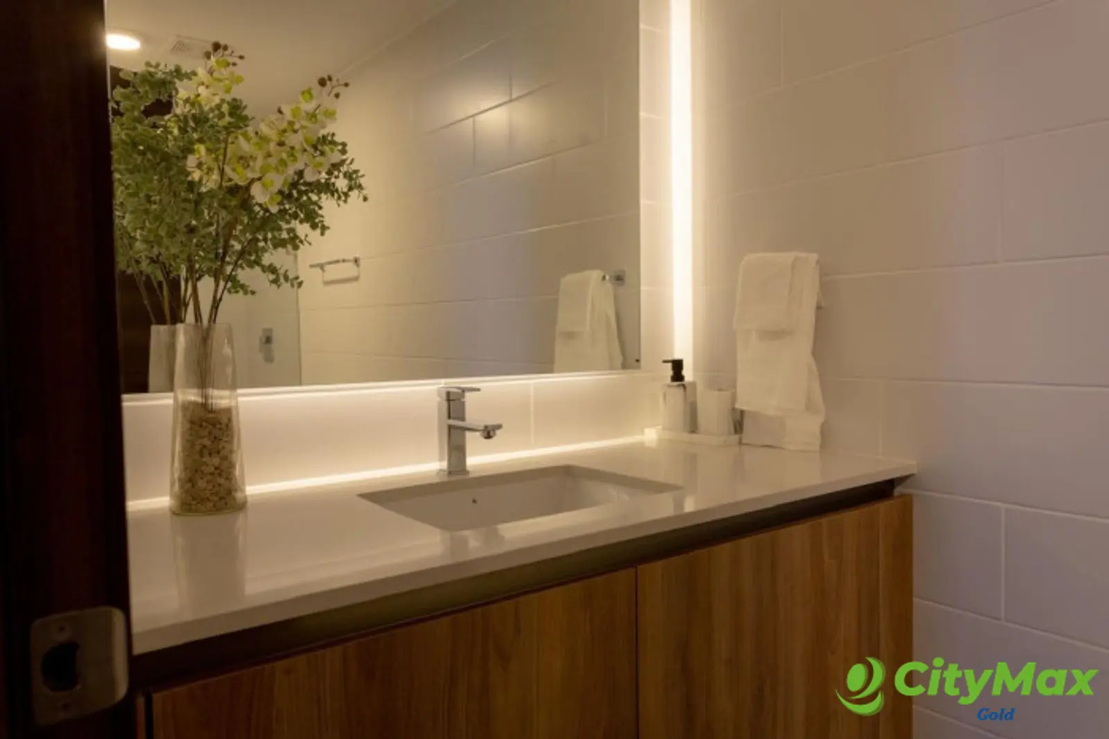 Apartamento Amueblado en Venta Zona 13 - foto 8