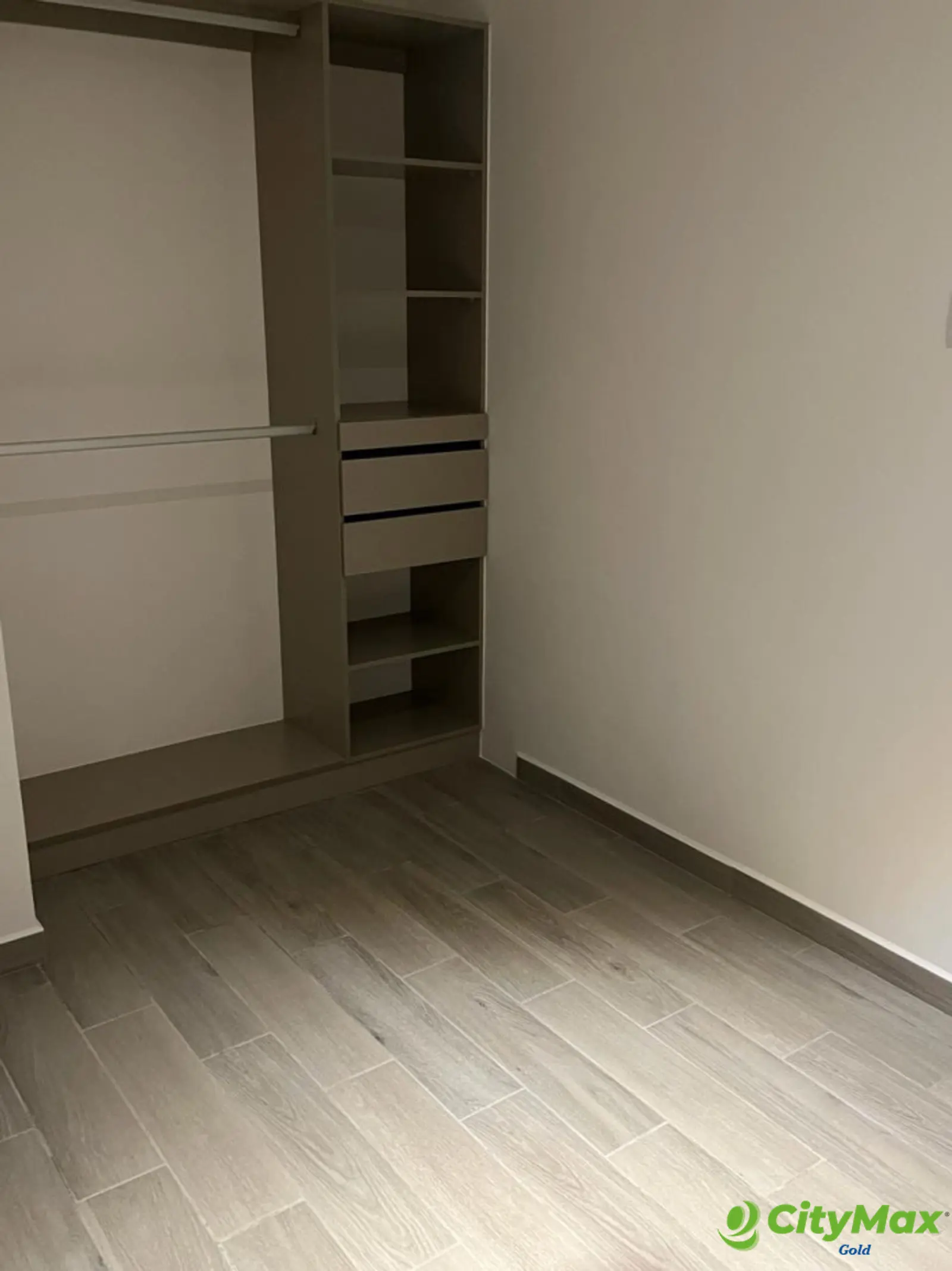 Apartamento nuevo en Renta en zona 10 Guatemala - foto 11