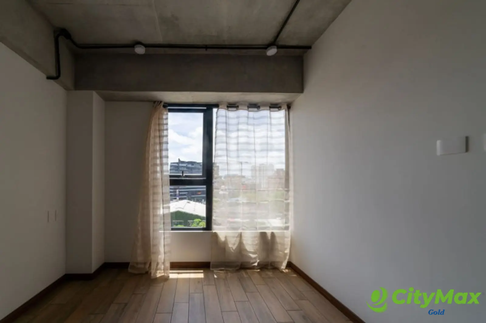 Apartamento en renta en zona 4 - foto 4