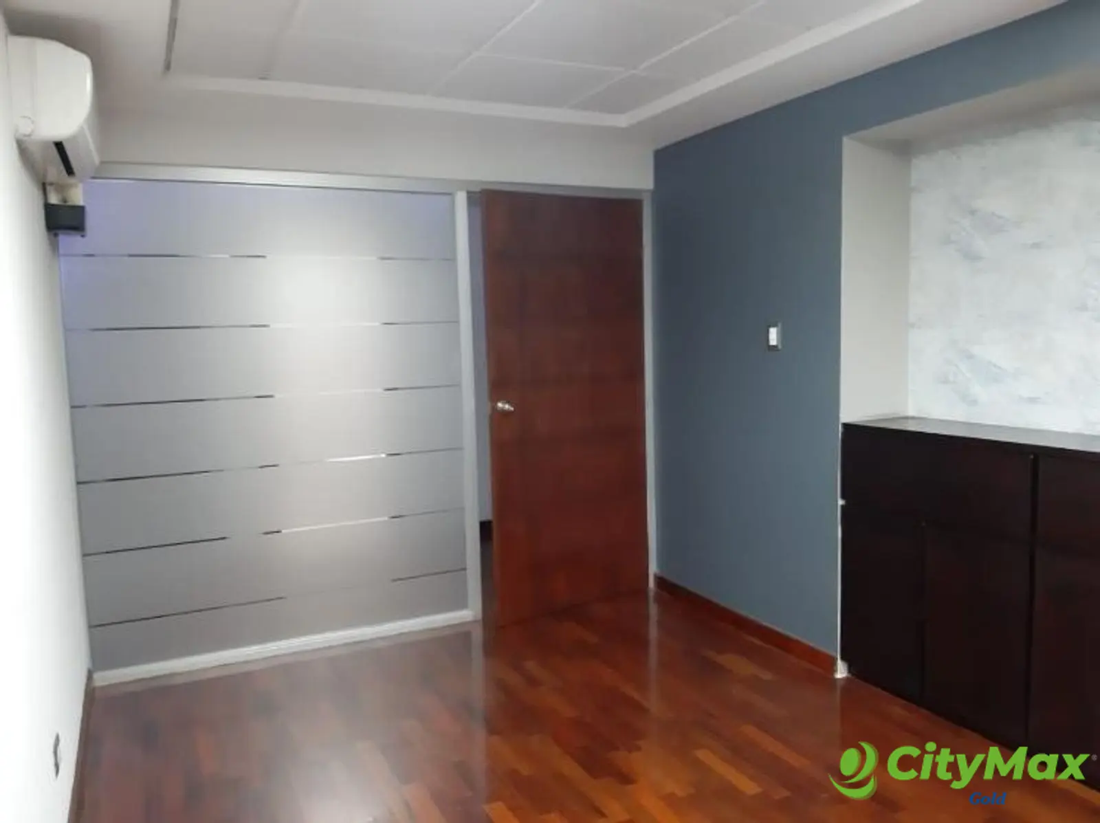 Oficina en renta en Edificio de zona 10 Guatemala - foto 9