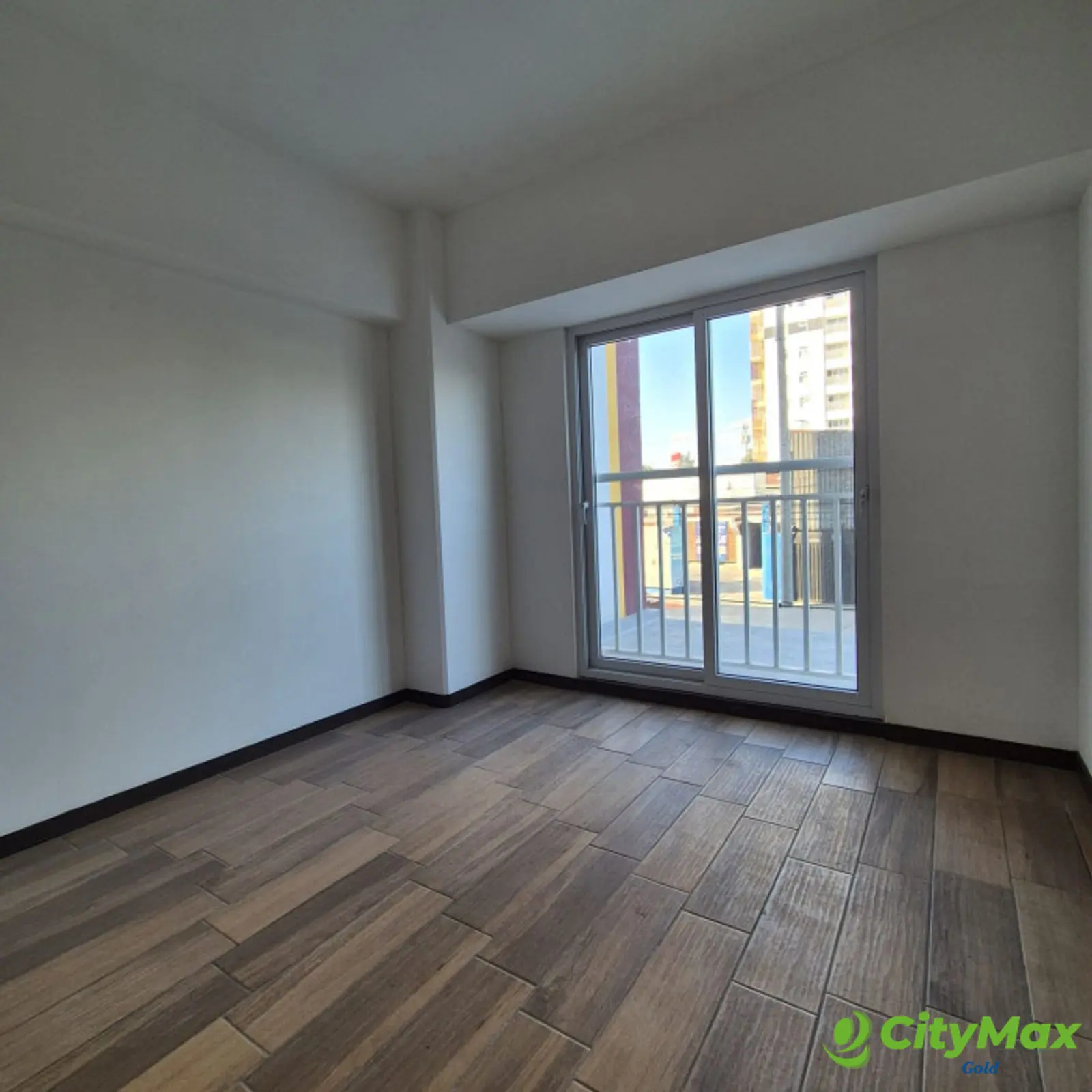 Apartamento en Alquiler en Pamplona zona 13 - foto 4
